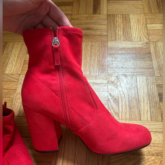 Steve Madden red booties in size 9(40) - Picture 1 of 5